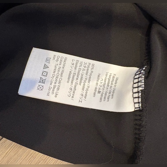 Crewcuts by J.Crew Black Velvet Puff Sleeve Dress – Girls Size 5 - Picture 6 of 6